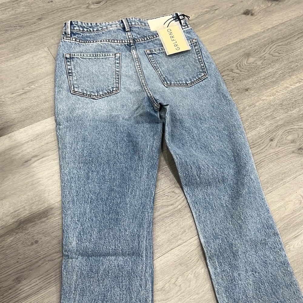 GRLFRND Karolina High Rise Straight Crop in Larchmont with Rips - Picture 7 of 8